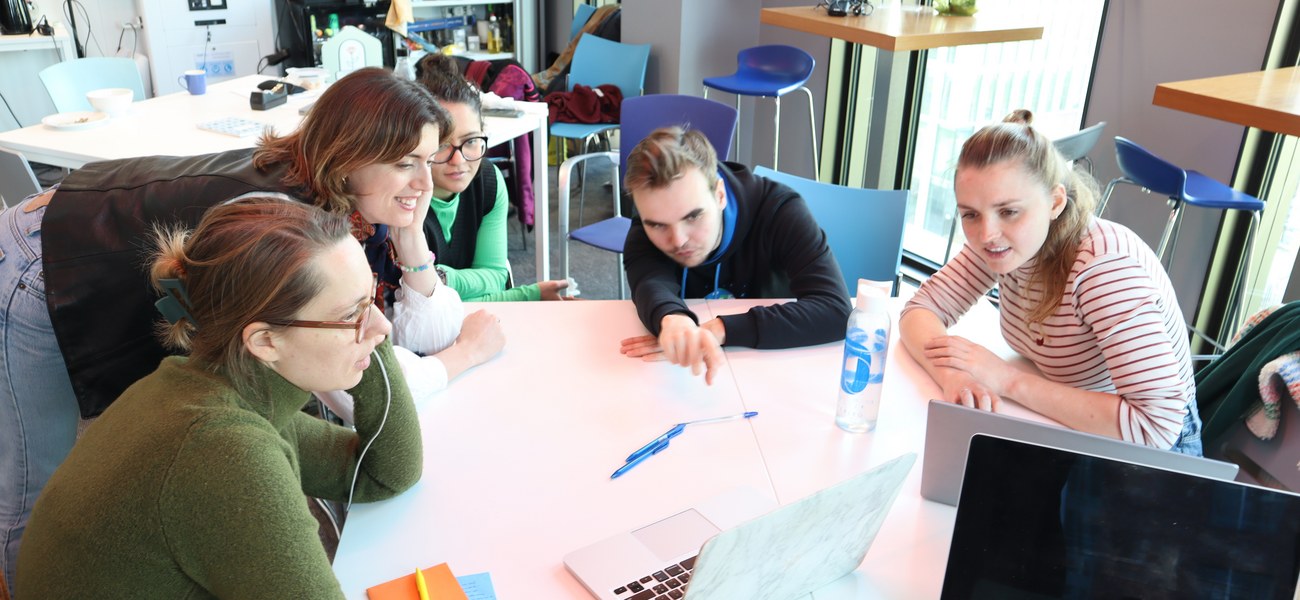 Edu Loopbaan Hub helpt junior docenten vooruit met steun van SoFoKleS-lab